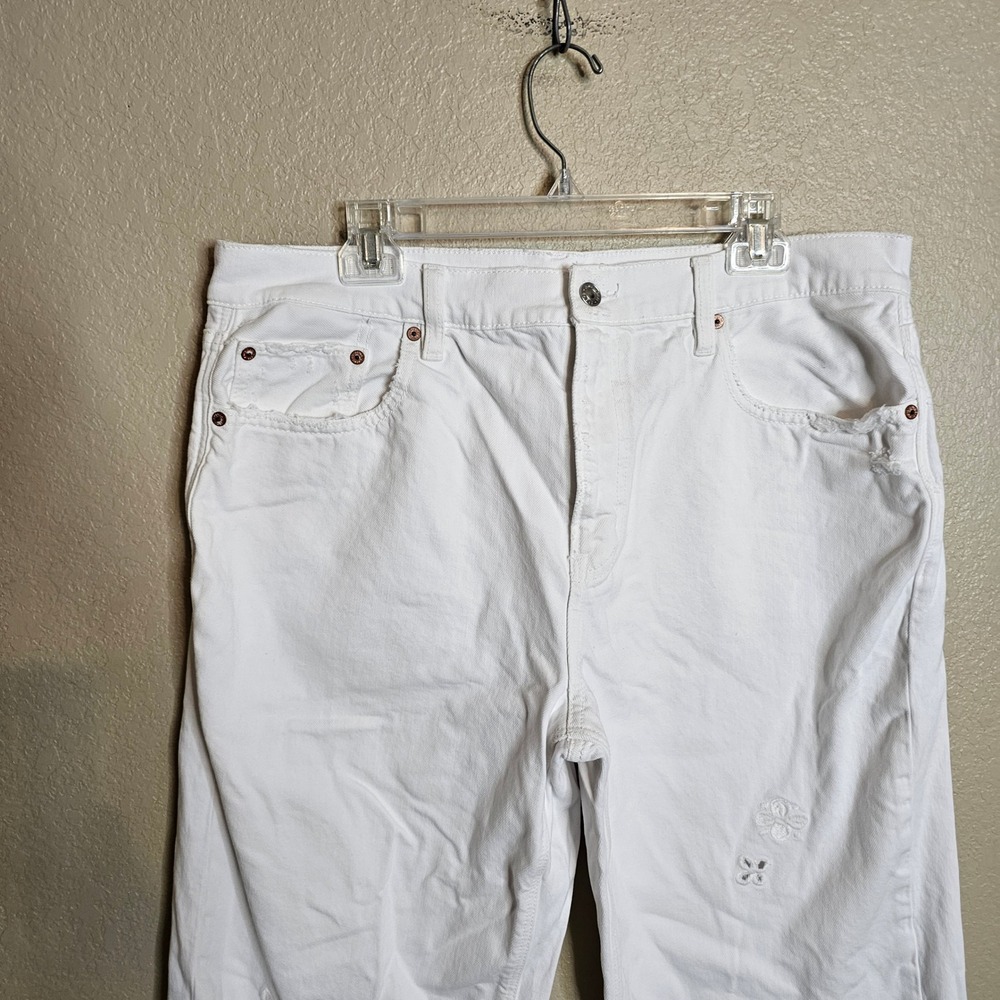 14 Long AE Strigid Embroidered Low-Rise Ex-Boyfriend Baggy Jean Eyelet White - Picture 3 of 14
